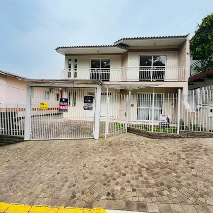 VENDE-SE CASA NO BAIRRO ANTÔNIO CARLOS OLTRAMARI