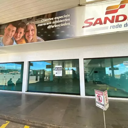 ALUGA-SE SALA COMERCIAL NO POSTO SANDER