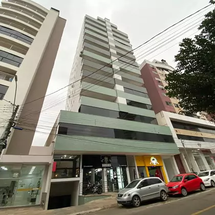 ALUGA-SE APARTAMENTO DE 02 DORMITÓRIOS CENTRAL