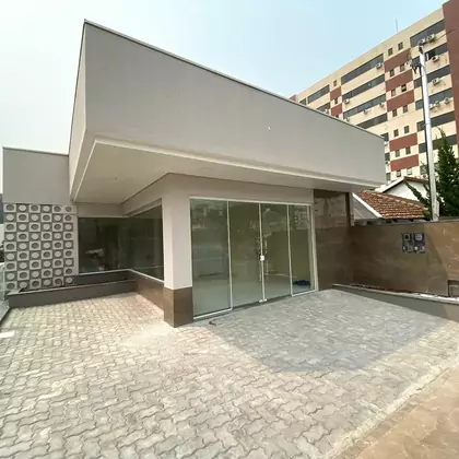 ALUGA-SE CASA COMERCIAL NA AVENIDA PRESIDENTE VARGAS