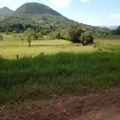 Venda - área de terras