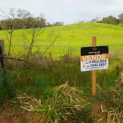 Vende-se - Terreno